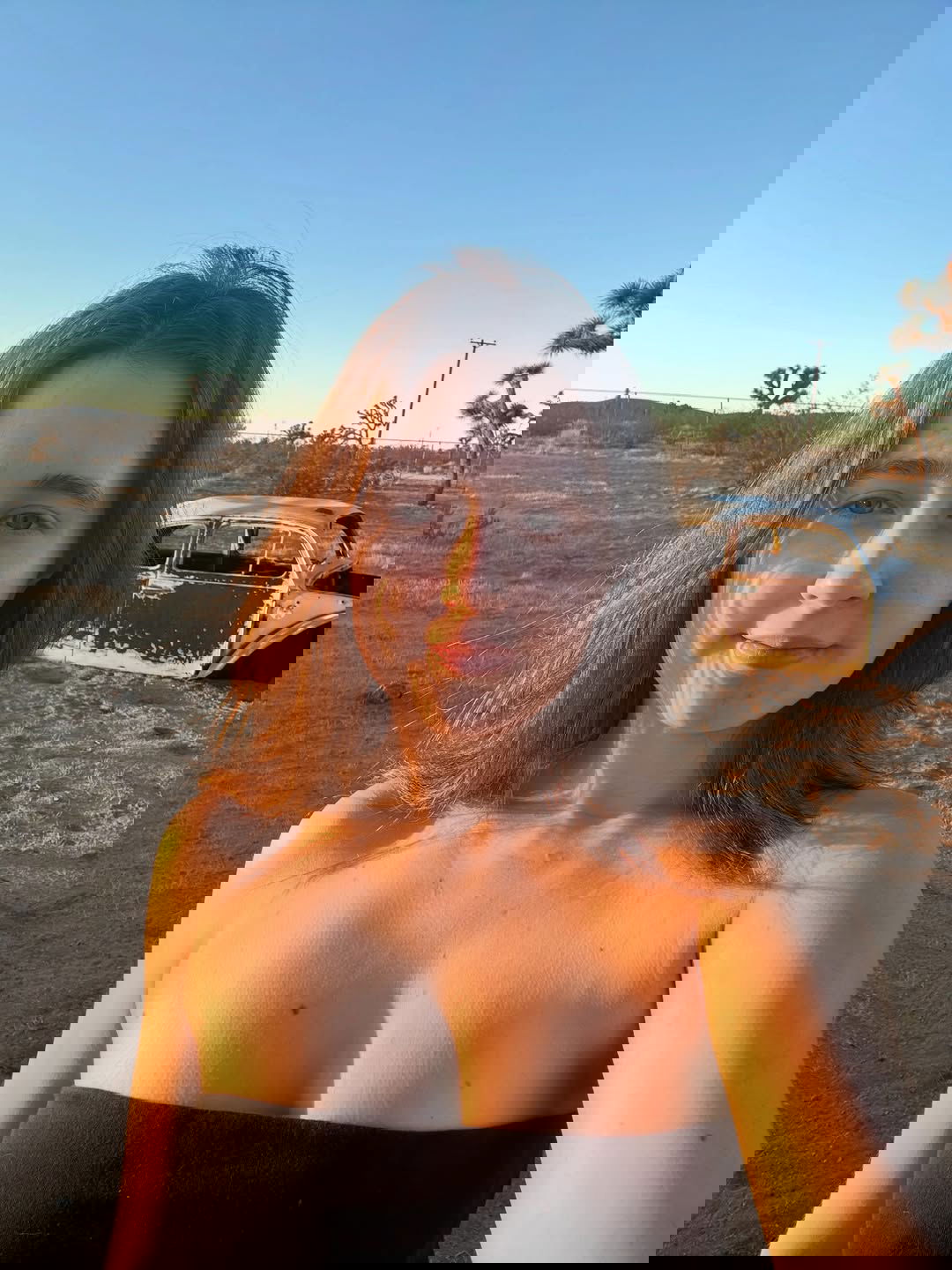 nancy12kdbdj's Cover Photo