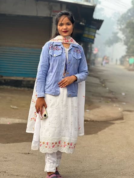 yisixef971's Cover Photo