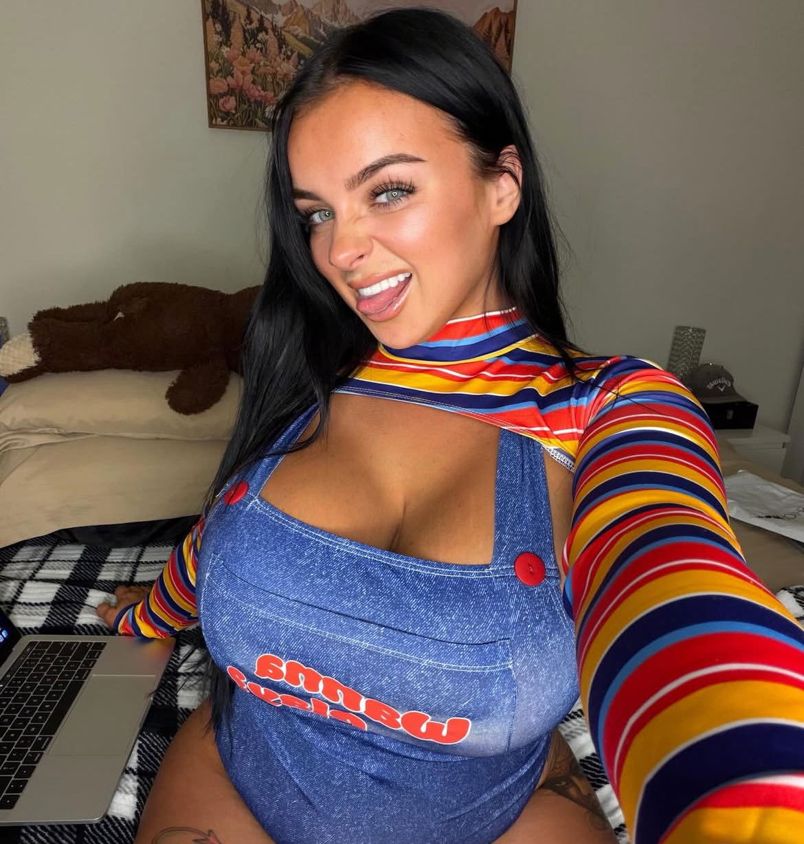 queengina's Cover Photo