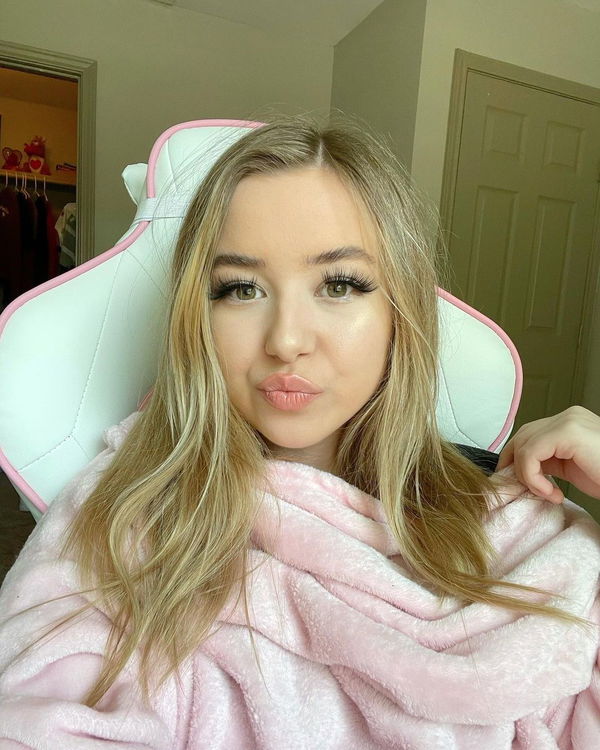 lilyto_babee12, 21 years old from United Kingdom