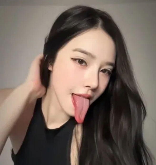 nezapose's Cover Photo