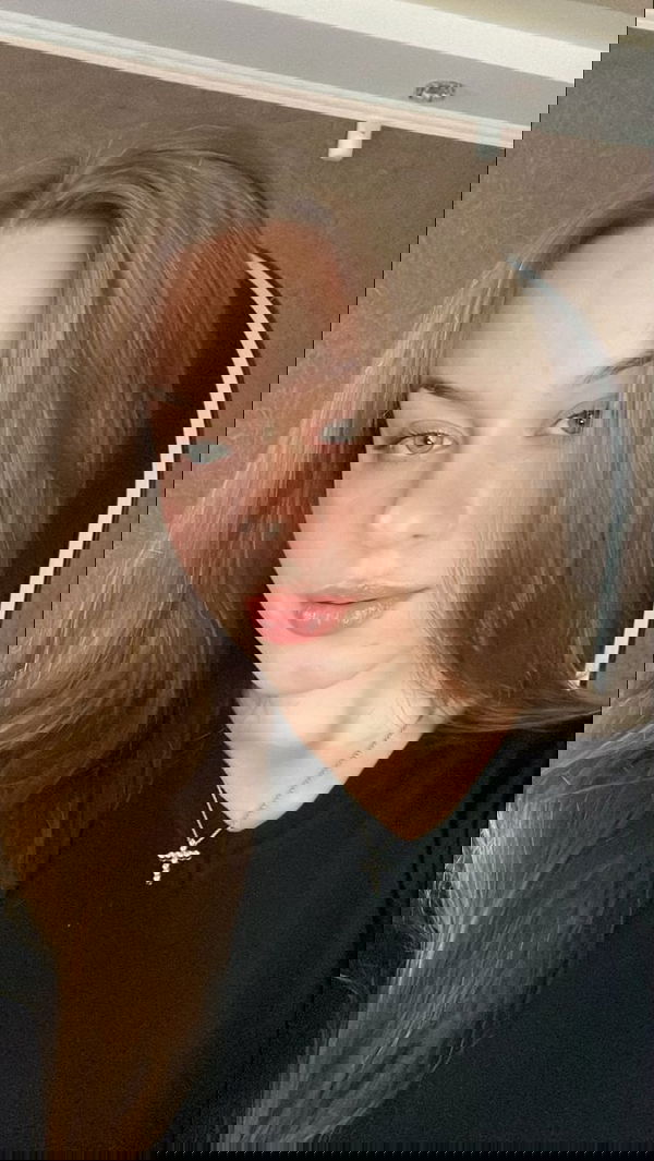 Ava21458, 21 years old from United States