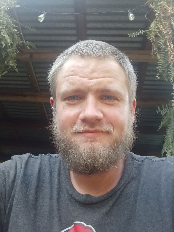 nic2019, 31 years old from United States