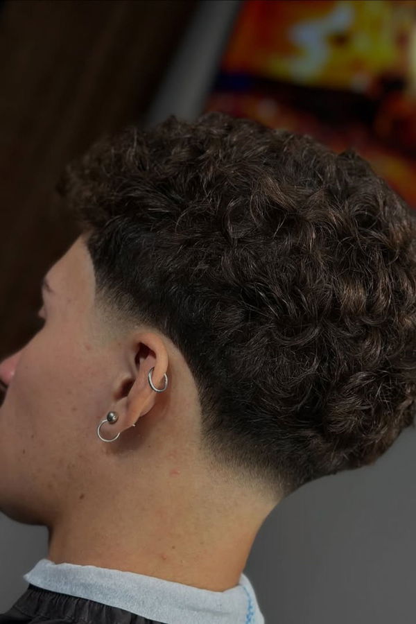 gamesonly2108, 19 years old from Canada