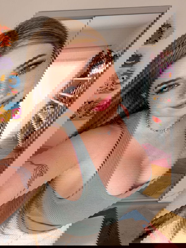 Dana914, 26 years old from United Kingdom