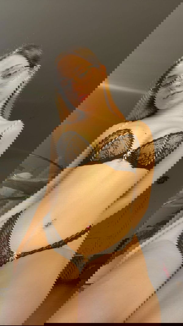 Sophia6396, 21 years old from Belgium