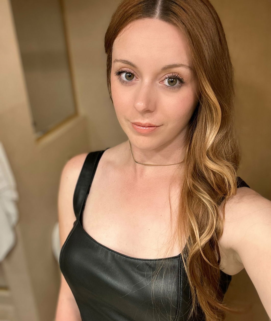 OnnonaNilly's Cover Photo