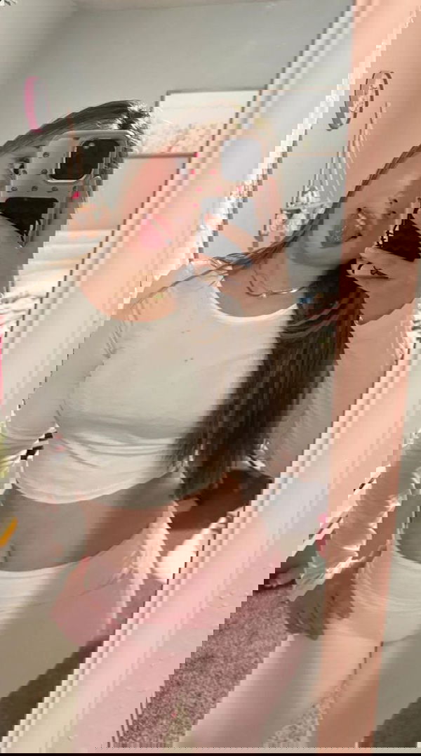 vaweyafhg, 25 years old from United States