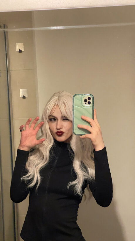 wawiy44244, 22 years old from United Arab Emirates