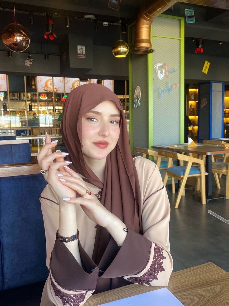 Violet775875, 24 years old from Poland