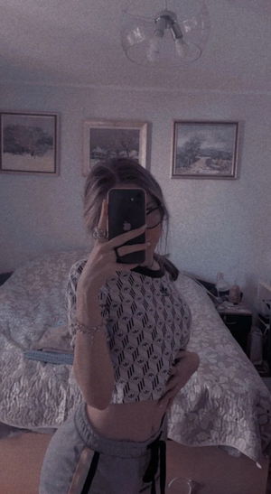 ledaza's Profile Photo