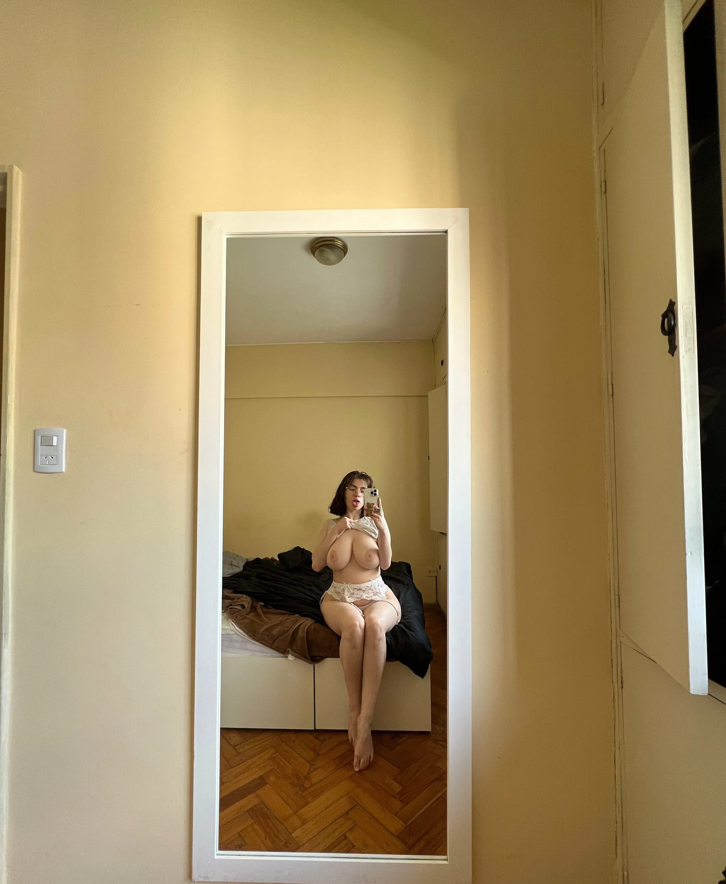 yepet, 20 years old from United States