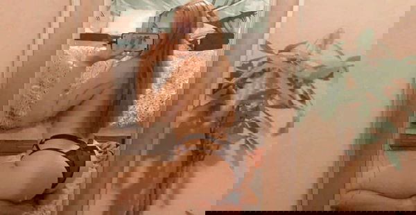 emily50, 22 years old from United States