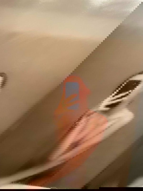 Mmmgmfjfjf, 20 years old from Italy