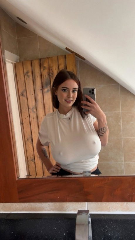 jisoy28223, 24 years old from Canada