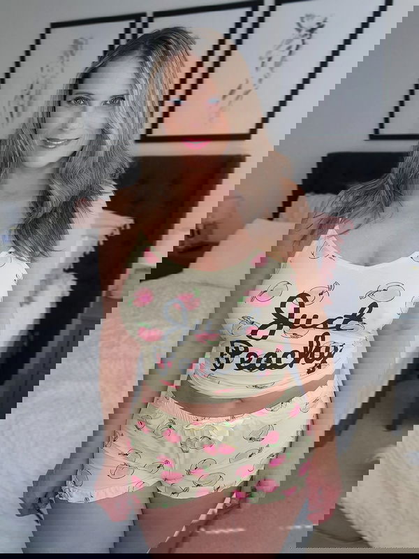 Anabella, 32 years old from United States