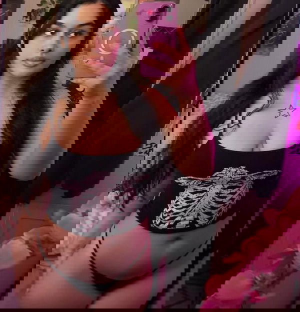 pigtabban, 20 years old from United States