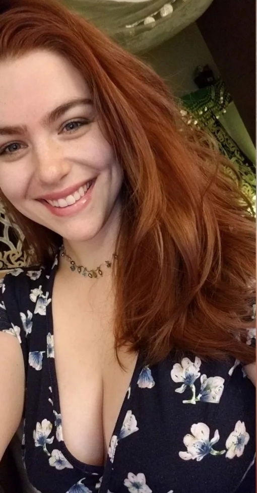 lamiya214, 20 years old from United States