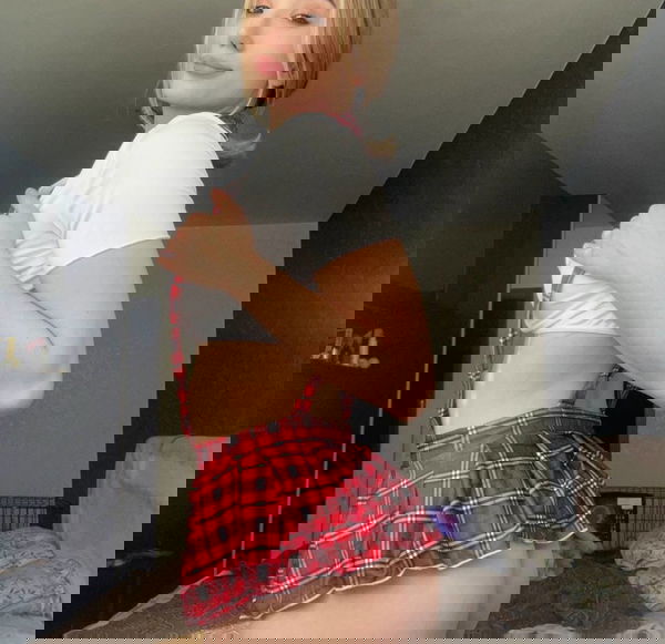 jihovi7357, 21 years old from United Kingdom