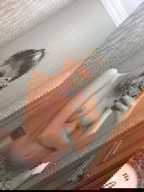 hapav70910, 24 years old from United Kingdom