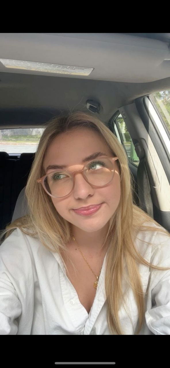 xebij58370, 22 years old from United States