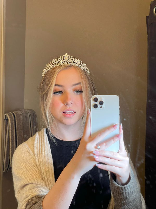 4326f7ec69fe47b4a743f7b6, 20 years old from United States