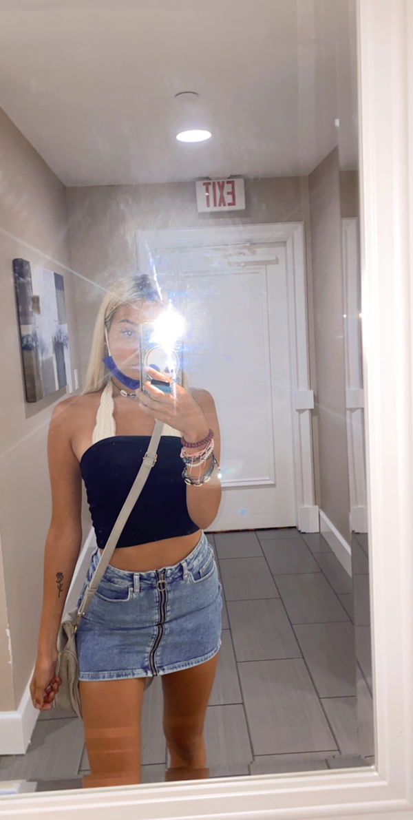 tykc75f7ft, 19 years old from Canada