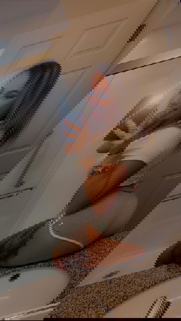 Ksandrea, 33 years old from United Kingdom