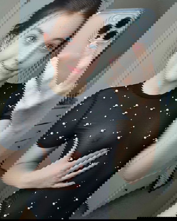 alina0vkc, 21 years old from United States