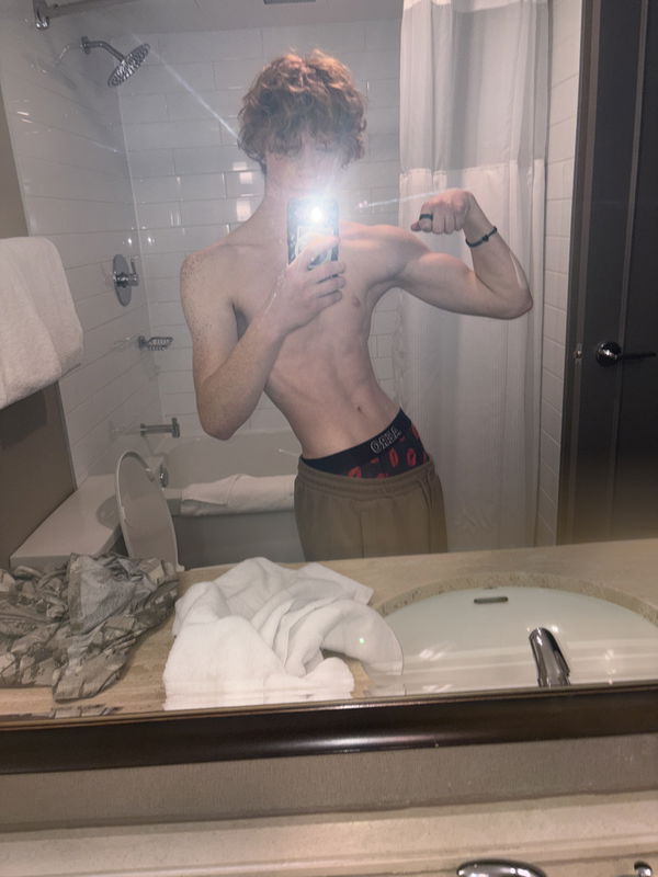 kingcoop40win, 18 years old from Canada