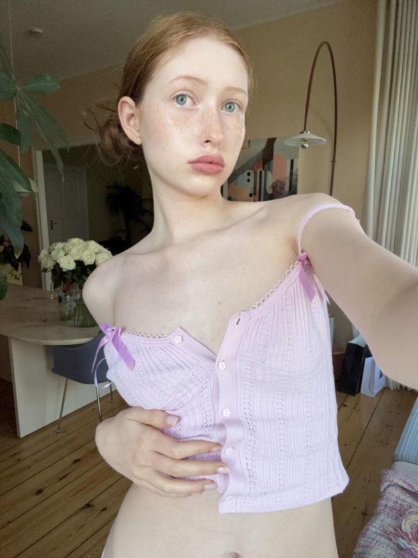 Pollie_607, 18 years old from United States