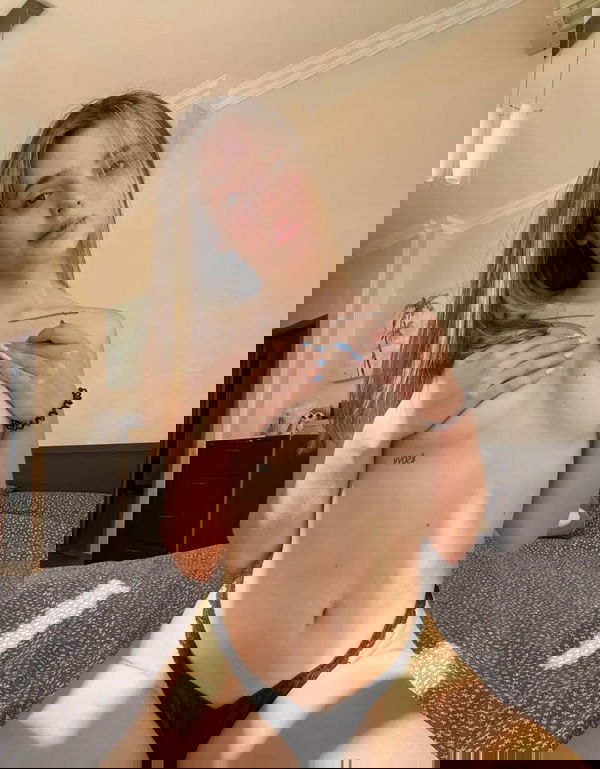 i1o8oi7ew4, 29 years old from United States