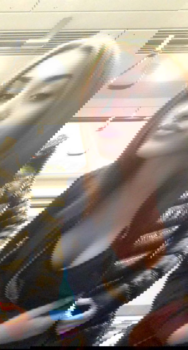 ogukwbu, 20 years old from United States