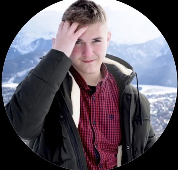 MasterChase, 19 years old from United States