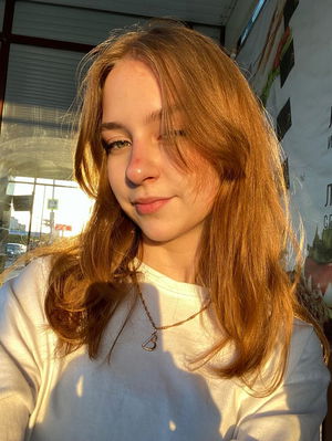 Julia2478's Profile Photo