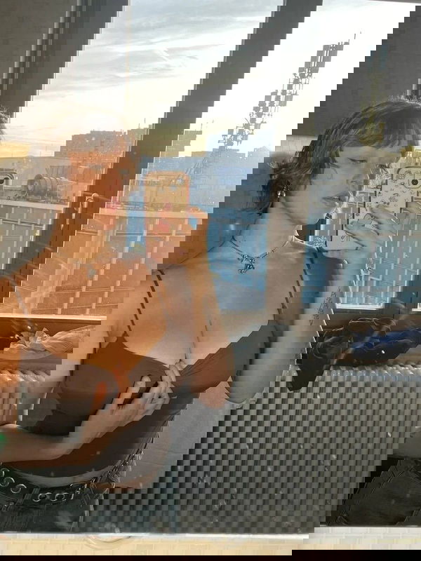 Arielle7856, 20 years old from Belgium