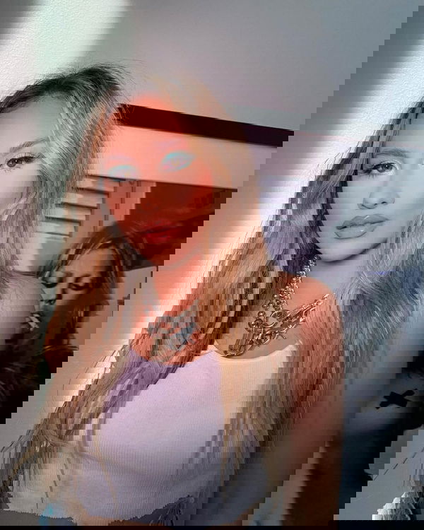 Maytex, 22 years old from United States