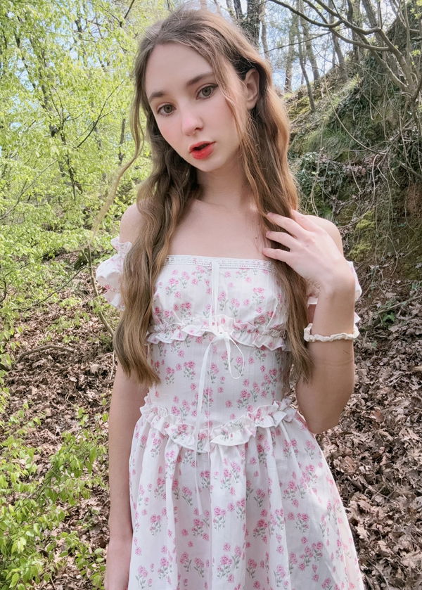 Olivia20, 22 years old from United Kingdom