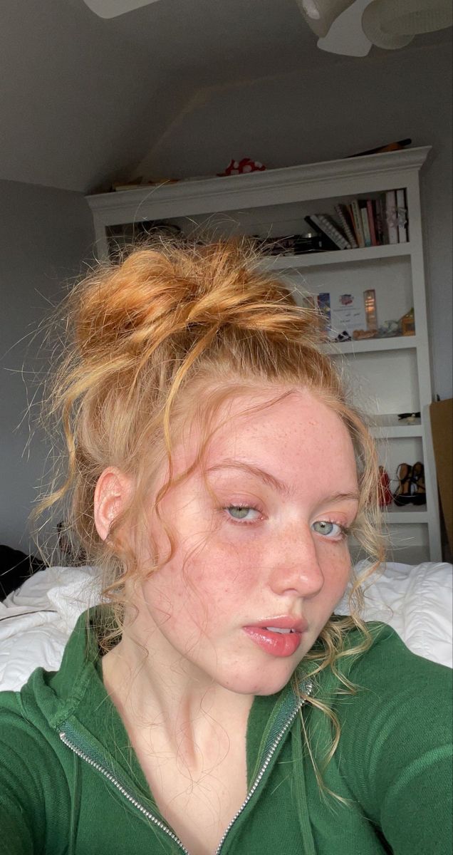 Eliana2147, 22 years old from Germany