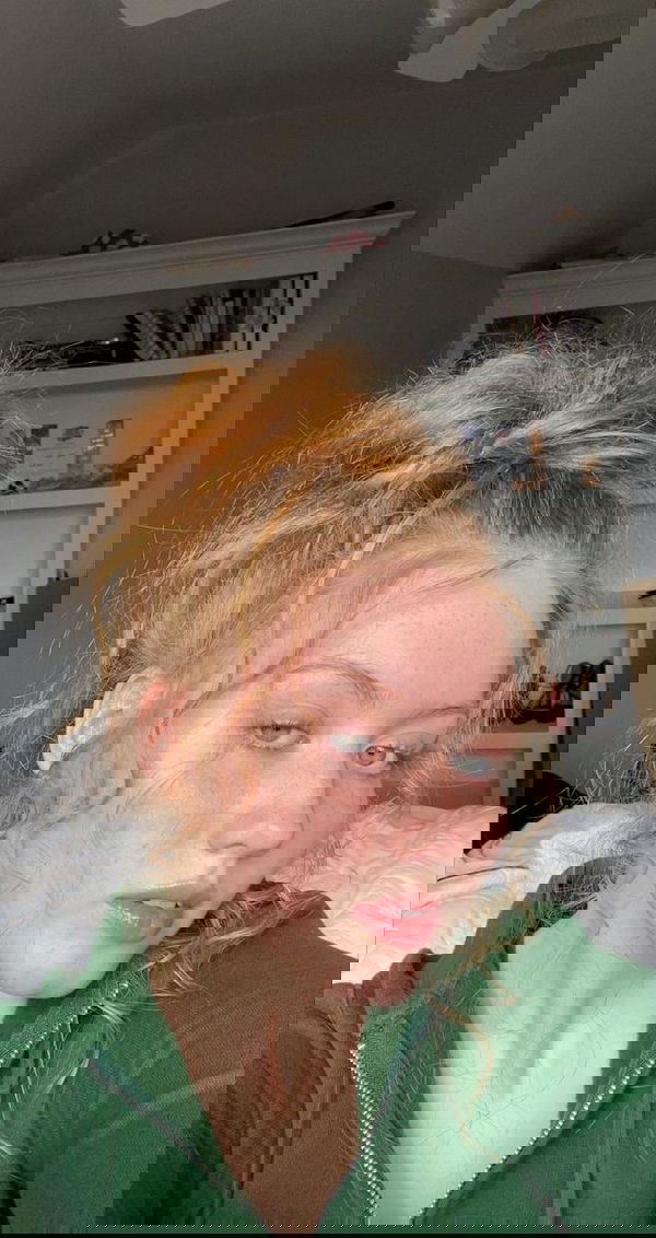 Eliana2147, 22 years old from Germany