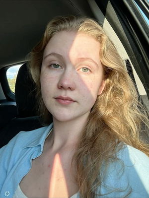 Amy2323's Profile Photo