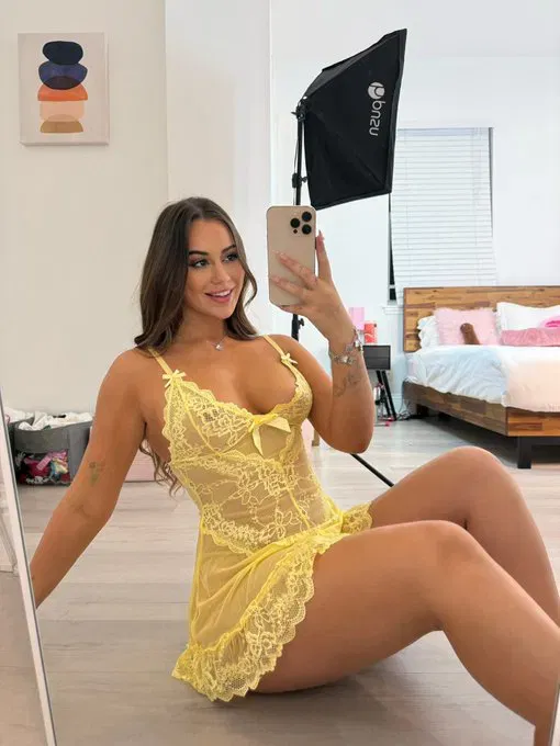 cedezyqo, 25 years old from United States