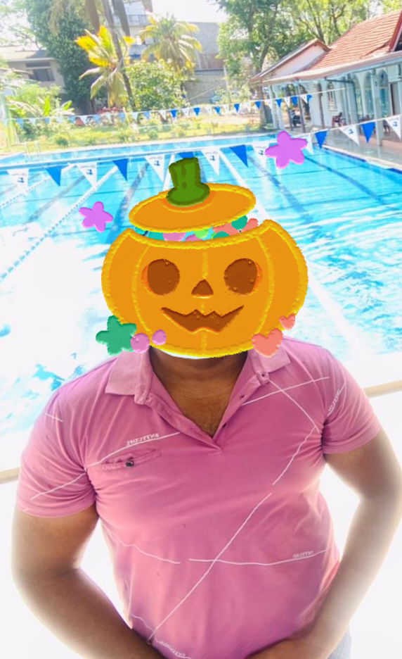 Chamax, 25 years old from Sri Lanka