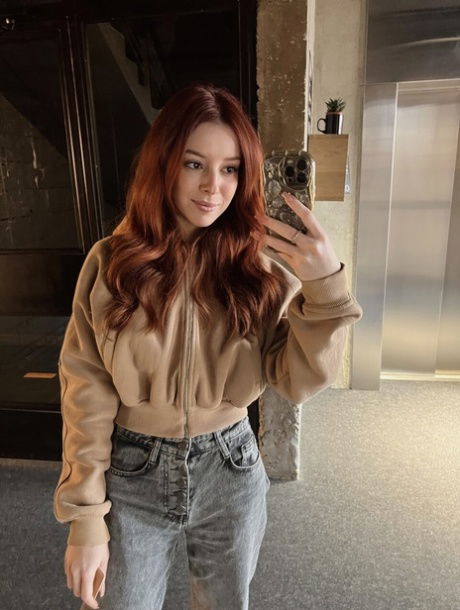 biwel48052, 21 years old from United Kingdom