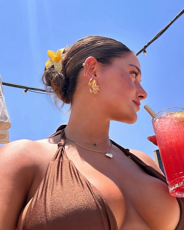 kk8at4kbv6's Cover Photo