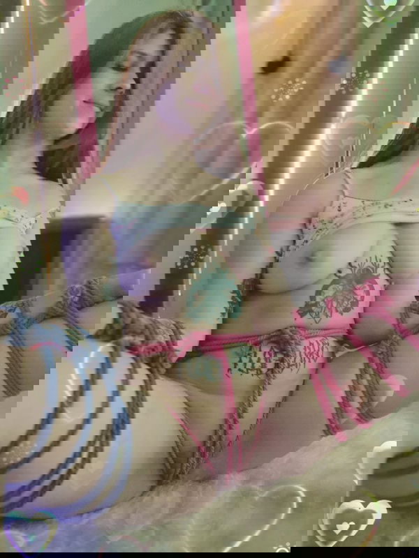 kekapo, 23 years old from United Kingdom