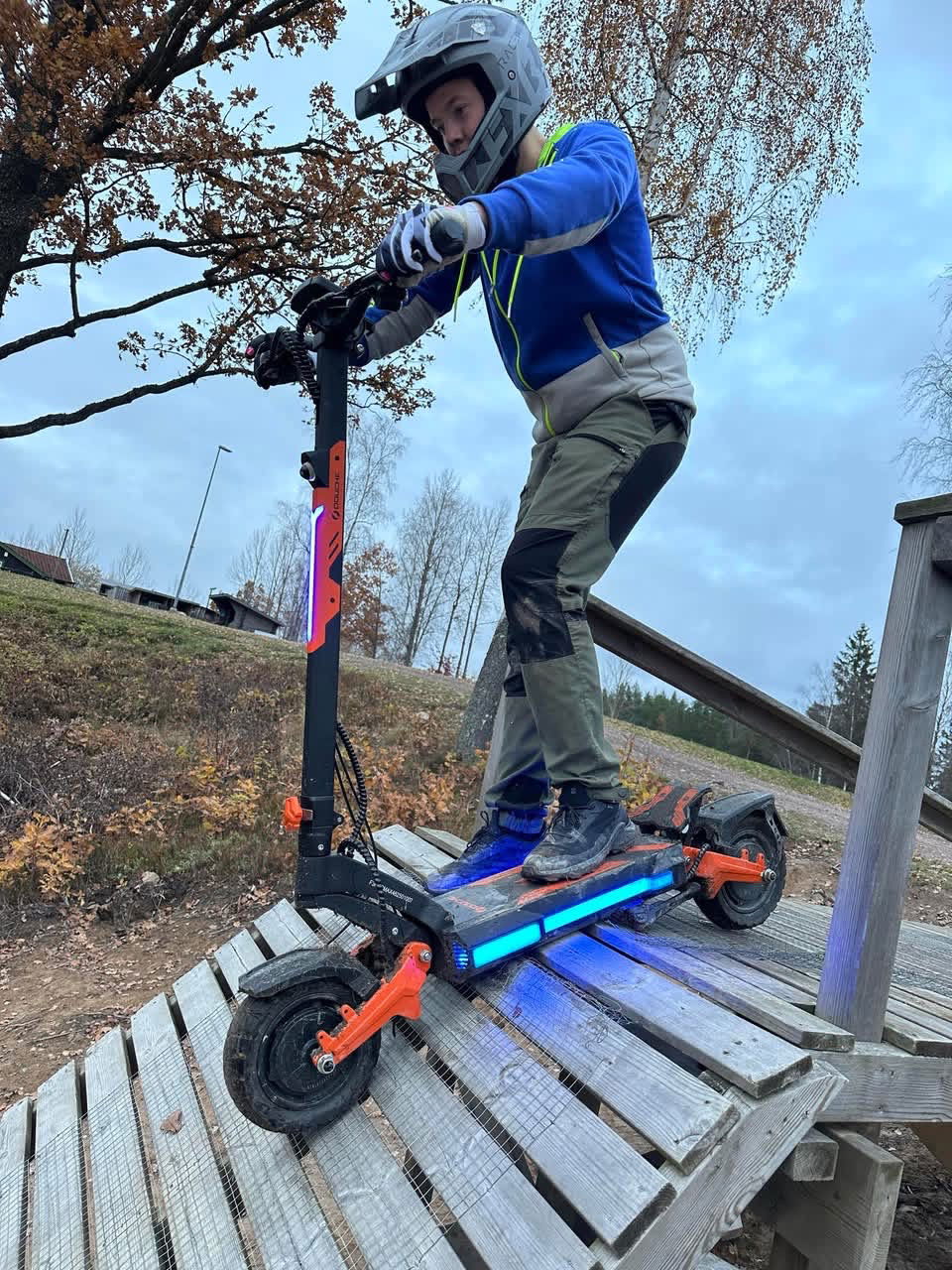 kpttry, 18 years old from Sweden