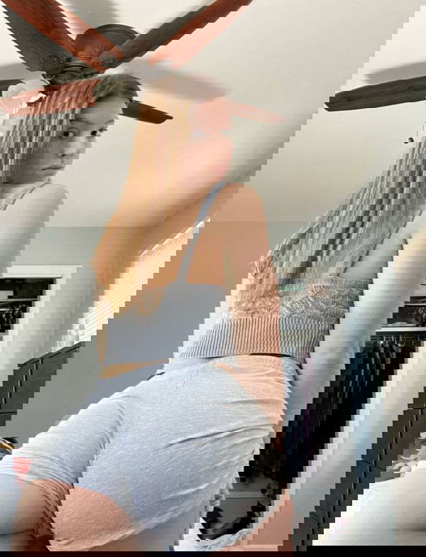 Carley678, 25 years old from United States