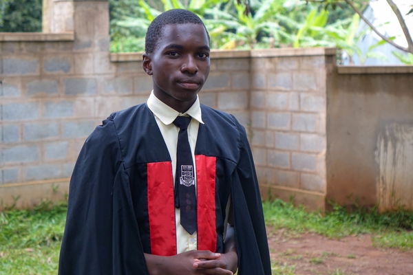 caleb5, 20 years old from Uganda