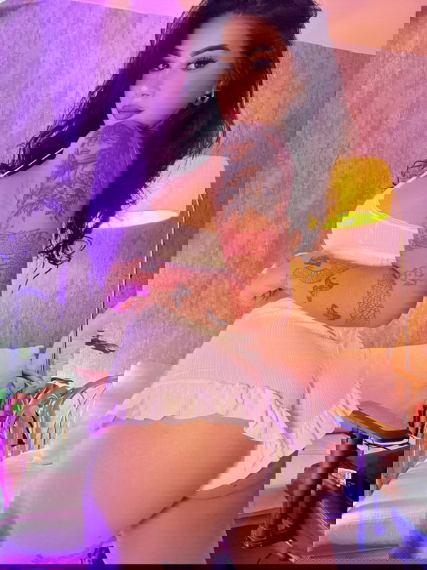 wegixi1453, 21 years old from Canada